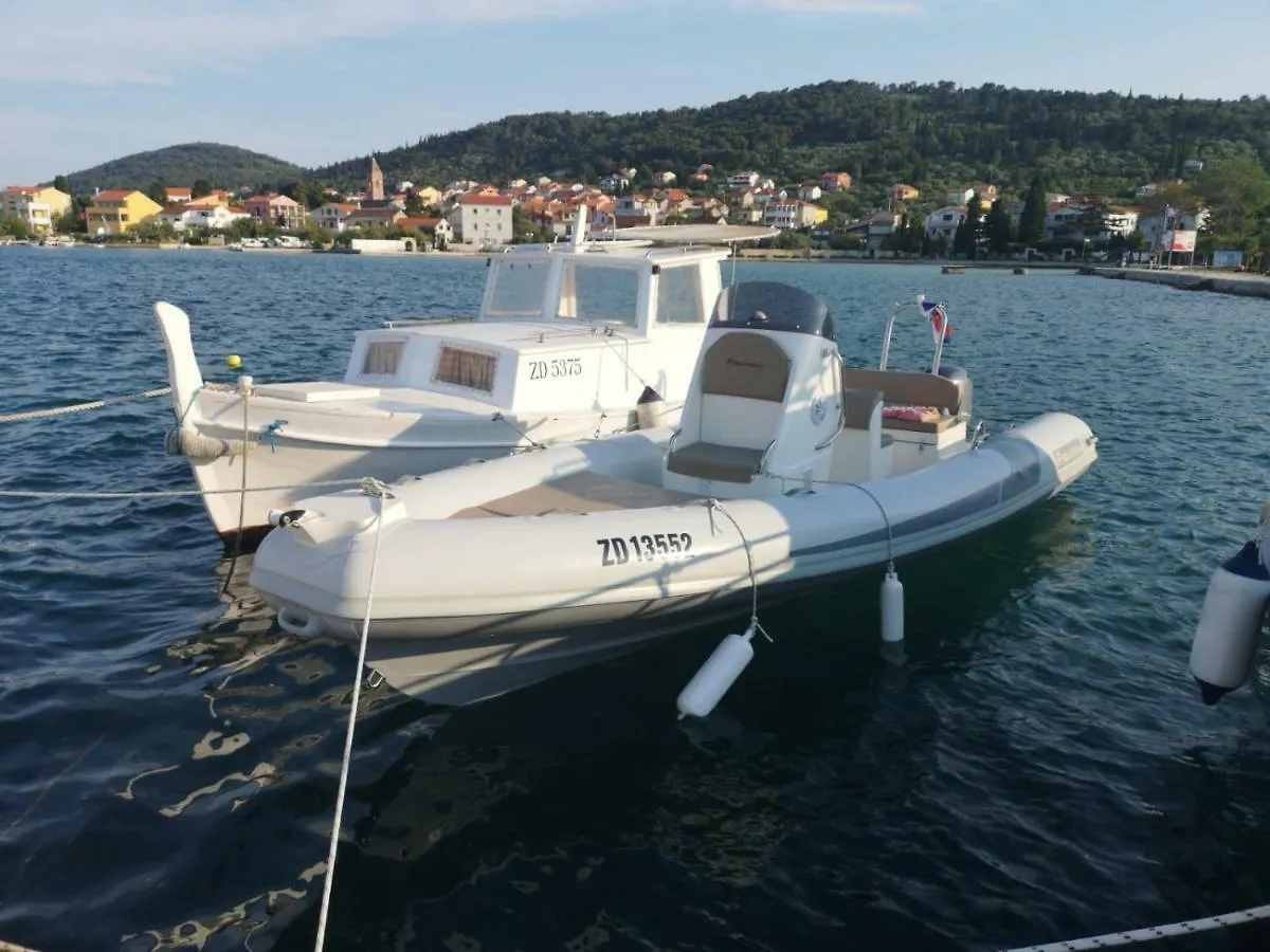 Lantställe Family House Bacalja Pensionat Preko Kroatien